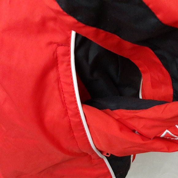 Umbro jacket red youth large - Picture 6 of 13